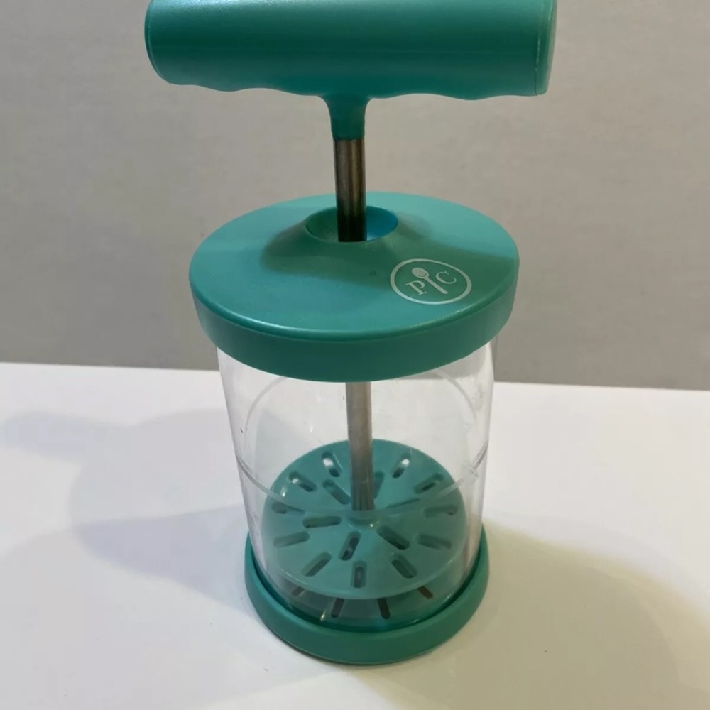 Pampered chef whipped cream maker